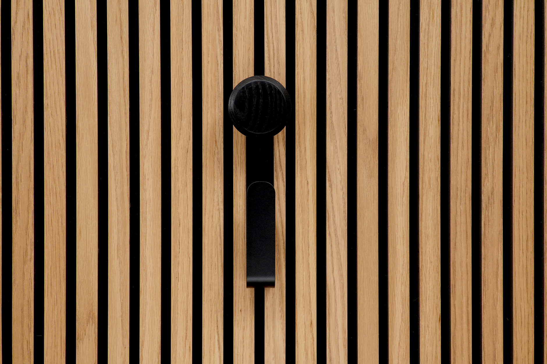 Ter Hürne Living Wall Function Haken Holzknopf Haakon Lang, Schwarz